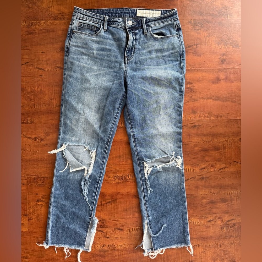 Treasure & Bond Women's Distressed Denim